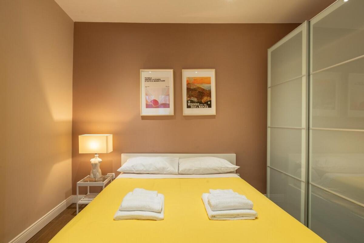 Roof Moon - La Terrazza Dei Spagnoli Appartement Napels